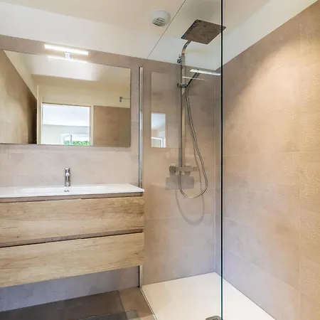 Noa - Superbe Piscine 8 Personnes Villa *